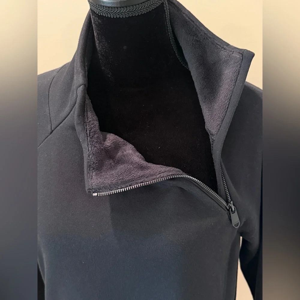 Athleta wrap semi size